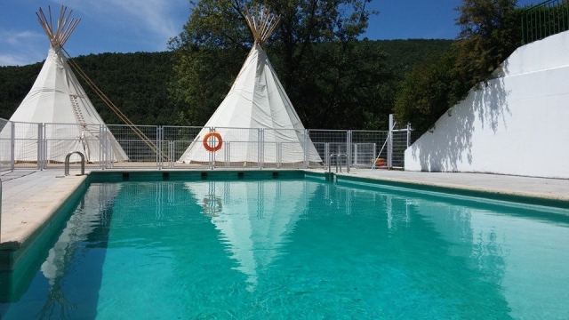 Nuestra piscina.jpg